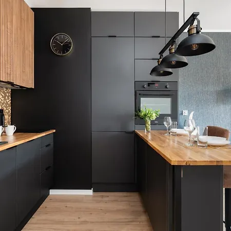 Modern Gorczynska & Parking & Balcony By Renters Prestige 포즈난