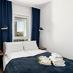 شقة Modern Gorczynska & Parking & Balcony By Renters Prestige *