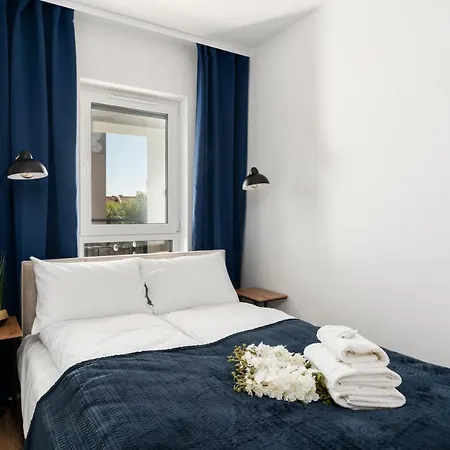 شقة Modern Gorczynska & Parking & Balcony By Renters Prestige *